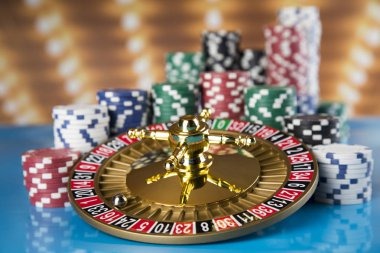 giga138 slot mobile app interface showing sportsbook and live casino options